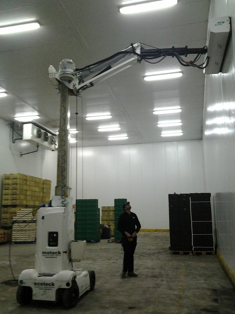 Ecoteck sistema robotizado ecológico de limpieza y desinfección industrial. en Xeraco Gandia La Safor Valencia